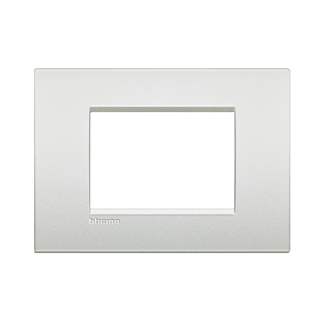 Placa de metal 3 módulos blanco perla Living Light Air
